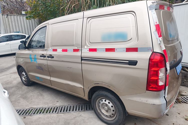 Used Wuling Hongguang 2019 1.5L S Basic Window-Sealed Vehicle China VI LAR Left Side