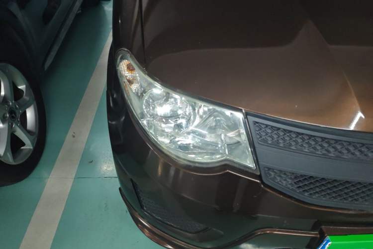 Used Wuling Hongguang 2019 1.5L S Base Version L2B Right Front Headlight