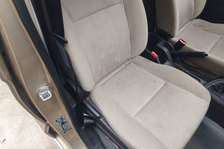 Used Wuling Hongguang 2019 1.5L S Basic Window-Sealed Vehicle China VI LAR Right Front Seat