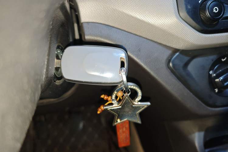 Used Wuling Hongguang 2019 1.5L S Standard Version China VI LAR Vehicle Key