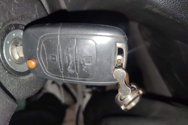 Used Wuling Hongguang 2019 1.5L S Basic Version China VI Standard LAR Vehicle Key