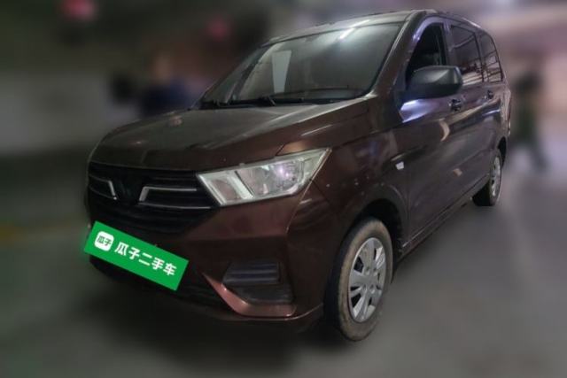 Used Wuling Hongguang 2019 1.5L S Basic Version China VI Standard LAR