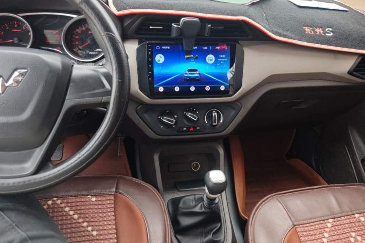 Used Wuling Hongguang 2019 1.5L S Standard Version China VI LAR Audio And AC Panel