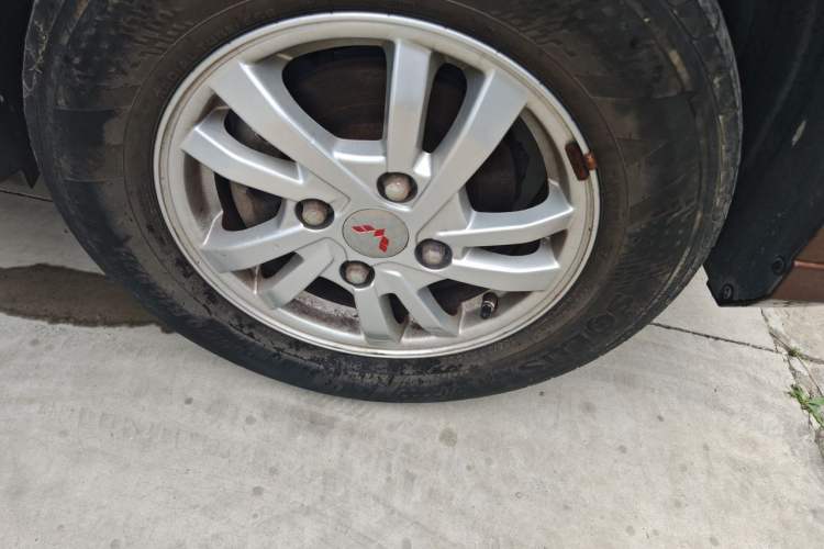 Used Wuling Hongguang 2019 1.5L S Standard Version China VI LAR Exterior 4