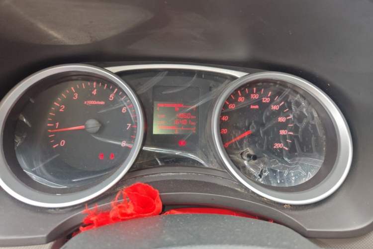 Used Wuling Hongguang 2019 1.5L S Standard Version China VI LAR Odometer Close Up