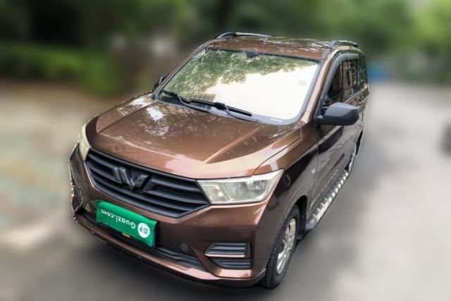 Used Wuling Hongguang 2019 1.5L S Basic Version China VI Standard LAR