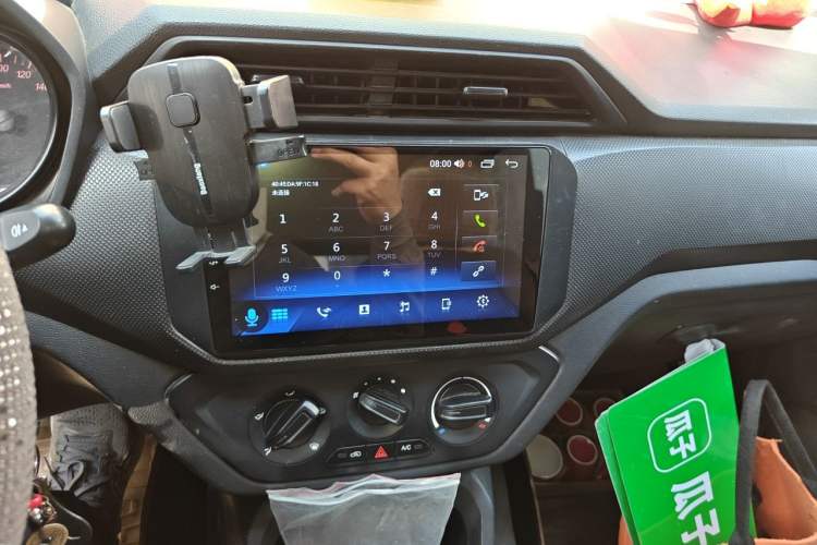 Used Wuling Hongguang 2019 1.5L S Basic Version China VI Standard LAR Audio And AC Panel