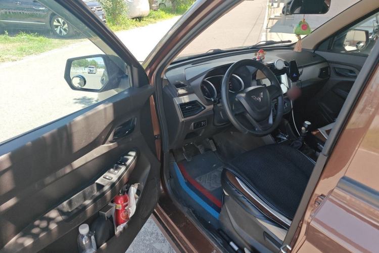 Used Wuling Hongguang 2019 1.5L S Standard Version China VI LAR Driver Seat