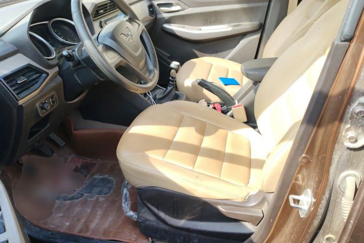 Used Wuling Hongguang 2019 1.5L S Comfort Edition China VI LAR Driver Seat