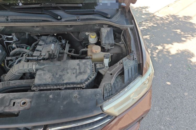 Used Wuling Hongguang 2019 1.5L S Standard Version China VI LAR Engine Bay Left