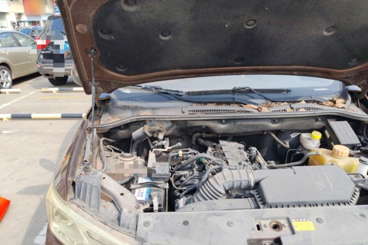Used Wuling Hongguang 2019 1.5L S Comfort Edition China VI LAR Engine Bay Right