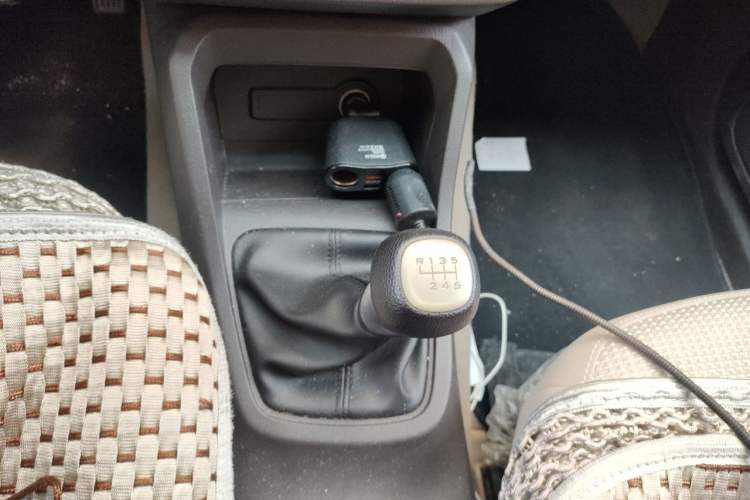 Used Wuling Hongguang 2019 1.5L S Standard Version China VI LAR Gear Lever