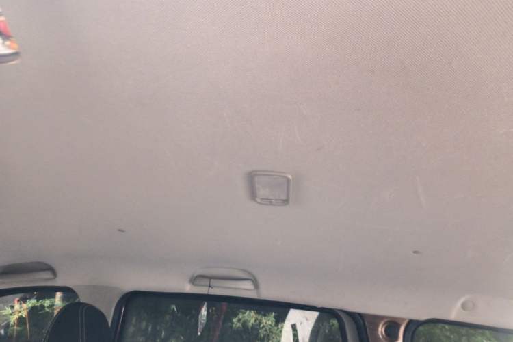 Used Wuling Hongguang 2019 1.5L S Basic Version China VI Standard LAR Headliner