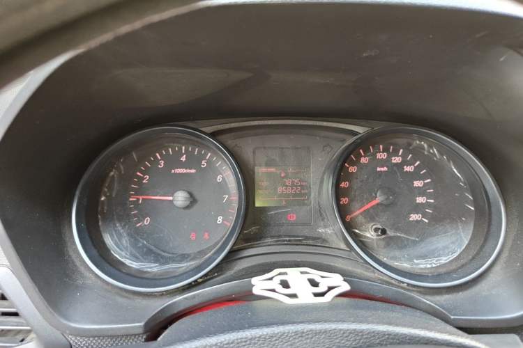 Used Wuling Hongguang 2019 1.5L S Basic Version China VI Standard LAR Instrument Cluster
