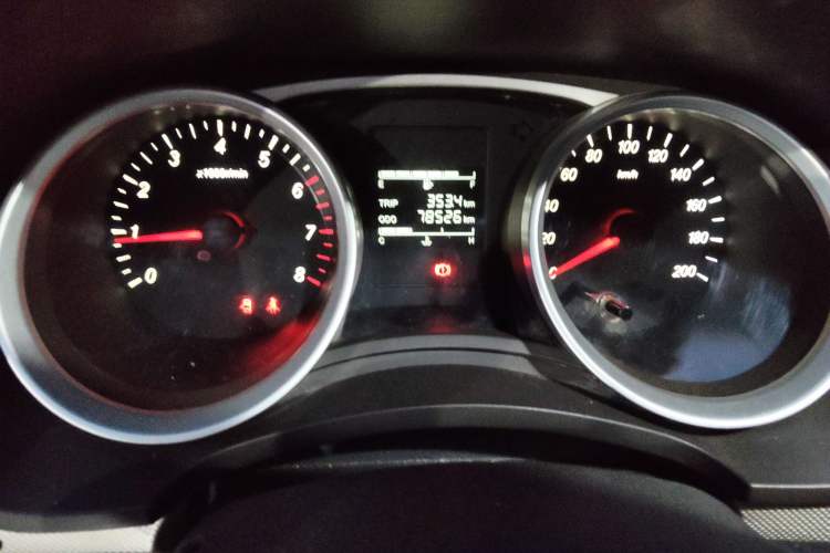 Used Wuling Hongguang 2019 1.5L S Comfort Edition China VI LAR Instrument Cluster