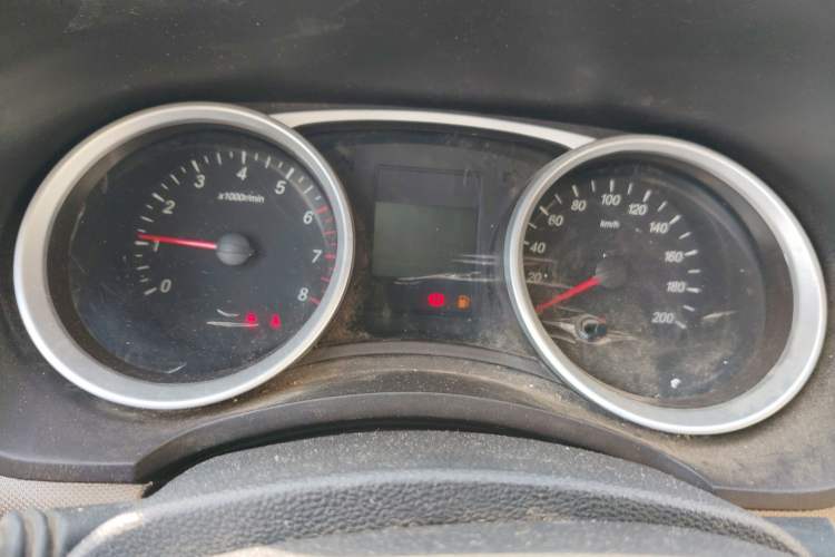Used Wuling Hongguang 2019 1.5L S Comfort Edition China VI LAR Instrument Cluster