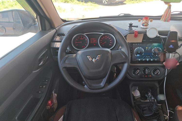 Used Wuling Hongguang 2019 1.5L S Standard Version China VI LAR Steering Wheel
