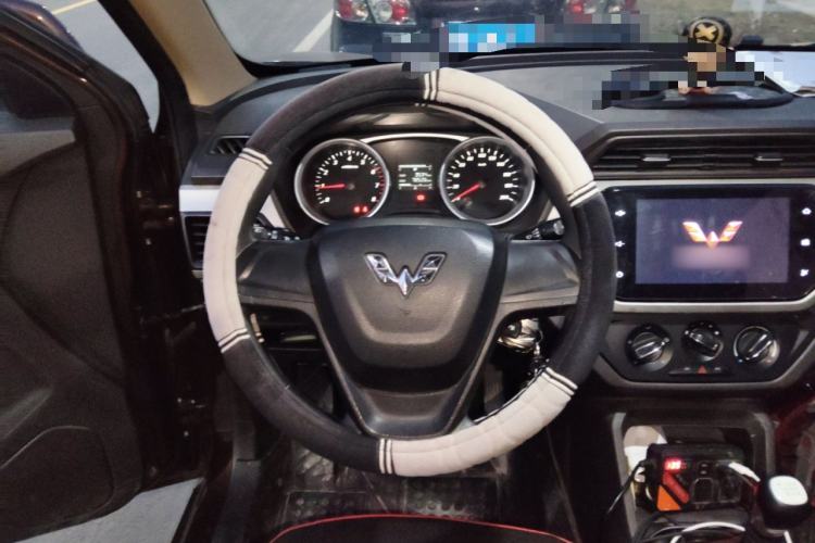Used Wuling Hongguang 2019 1.5L S Comfort Edition China VI LAR Steering Wheel