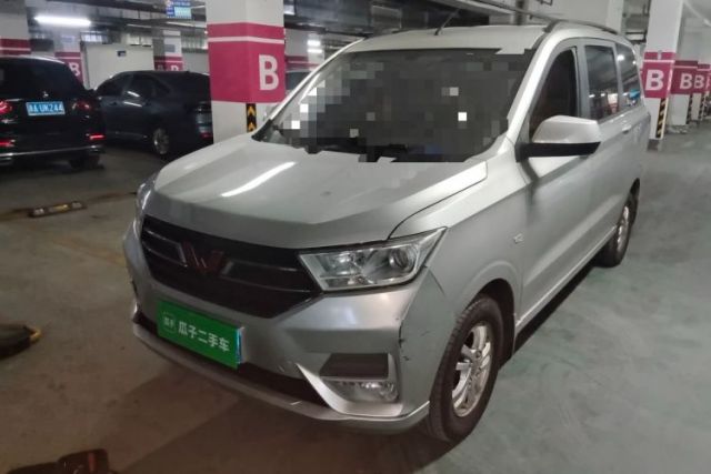Used Wuling Hongguang 2019 1.5L S Comfort Edition China VI LAR