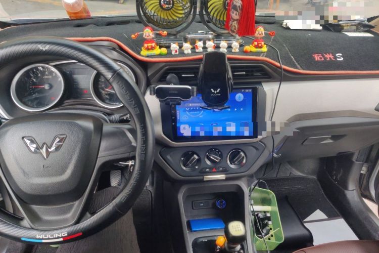 Used Wuling Hongguang 2019 1.5L S Comfort Edition China VI LAR Audio And AC Panel