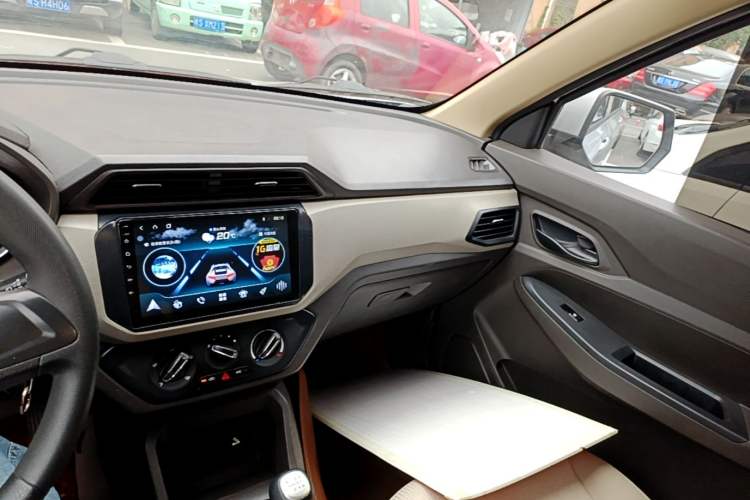 Used Wuling Hongguang 2019 1.5L S Standard Version China VI LAR Audio And AC Panel