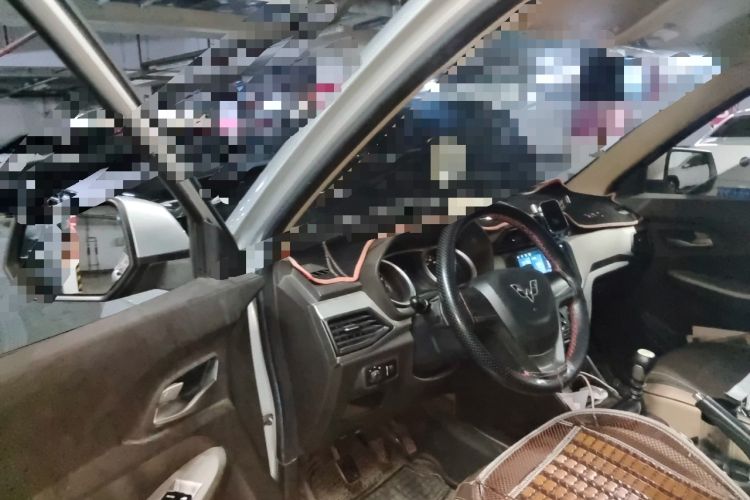 Used Wuling Hongguang 2019 1.5L S Comfort Edition China VI LAR Driver Seat