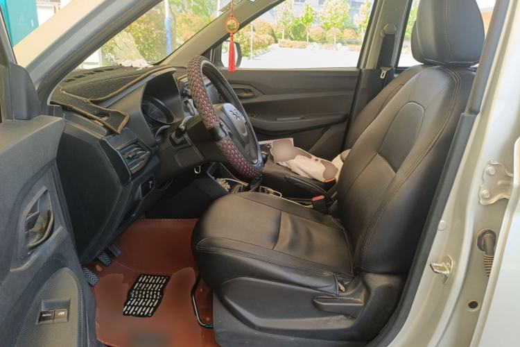 Used Wuling Hongguang 2019 1.5L S Basic Version China VI Standard LAR Driver Seat