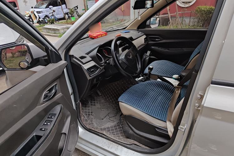 Used Wuling Hongguang 2019 1.5L S Standard Version China VI LAR Driver Seat