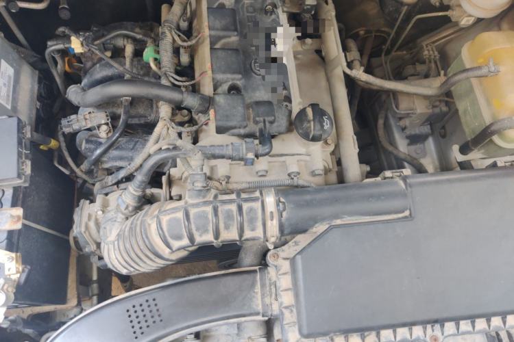 Used Wuling Hongguang 2019 1.5L S Comfort Edition China VI LAR Engine Bay