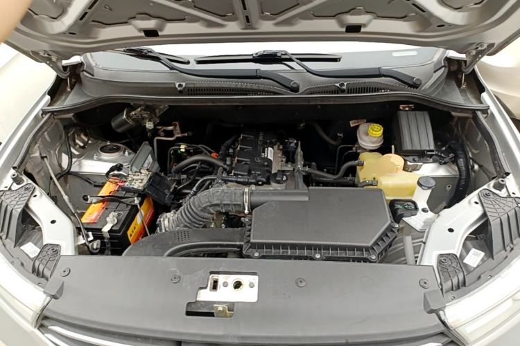 Used Wuling Hongguang 2019 1.5L S Standard Version China VI LAR Engine Bay