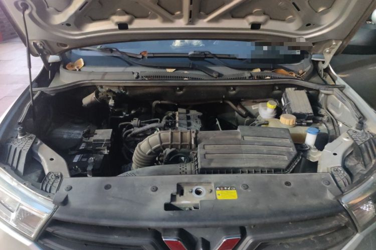 Used Wuling Hongguang 2019 1.5L S Base Version L2B Engine Bay