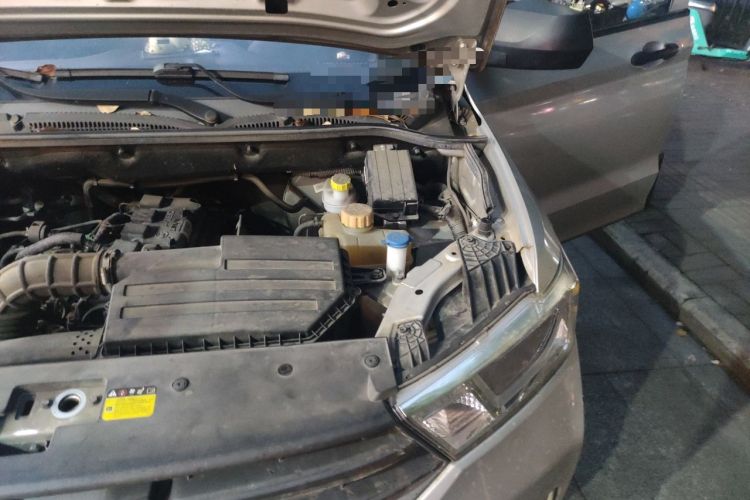 Used Wuling Hongguang 2019 1.5L S Base Version L2B Engine Bay Left