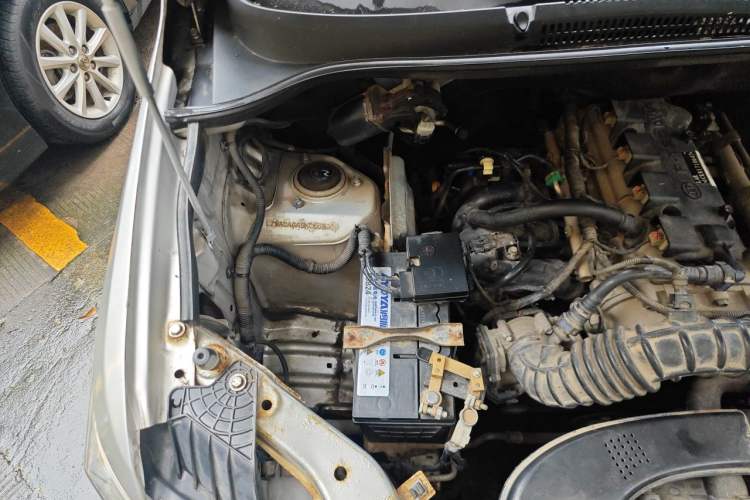 Used Wuling Hongguang 2019 1.5L S Comfort Edition China VI LAR Engine Bay Right