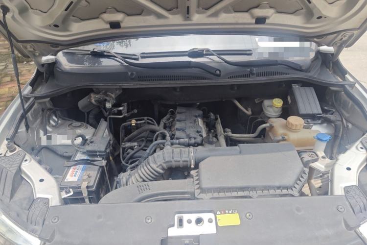 Used Wuling Hongguang 2019 1.5L S Basic Version China VI Standard LAR Engine Bay
