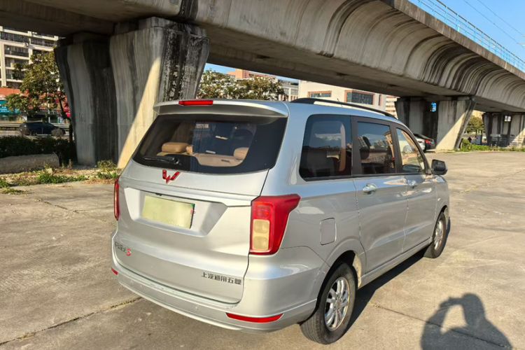 Used Wuling Hongguang 2019 1.5L S Comfort Edition China VI LAR Exterior 2