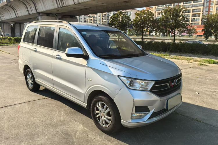 Used Wuling Hongguang 2019 1.5L S Comfort Edition China VI LAR Exterior 6