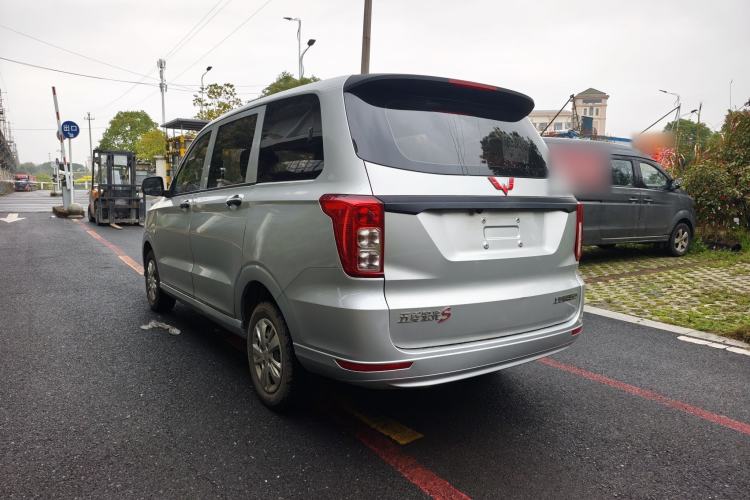 Used Wuling Hongguang 2019 1.5L S Basic Version China VI Standard LAR Exterior 9