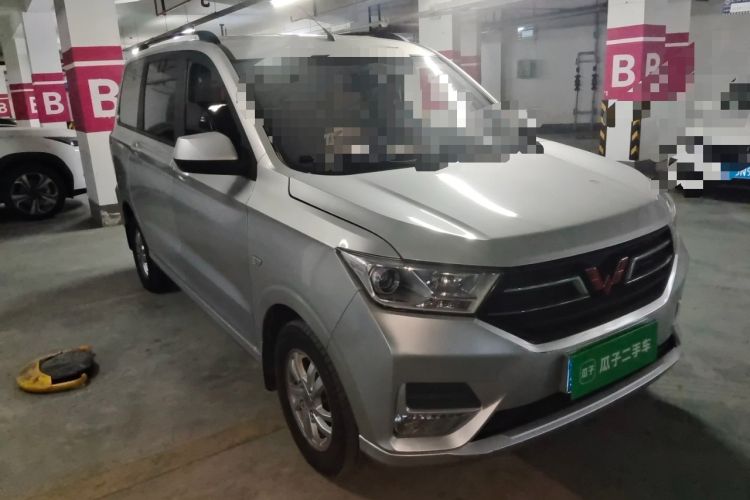 Used Wuling Hongguang 2019 1.5L S Comfort Edition China VI LAR Front Right 45 Deg