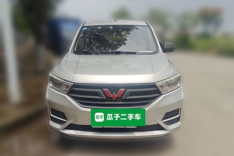Used Wuling Hongguang 2019 1.5L S Basic Version China VI Standard LAR Front