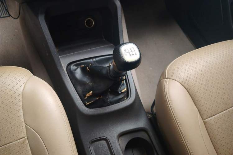 Used Wuling Hongguang 2019 1.5L S Comfort Edition China VI LAR Gear Lever