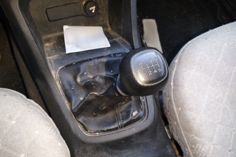 Used Wuling Hongguang 2019 1.5L S Basic Version China VI Standard LAR Gear Lever