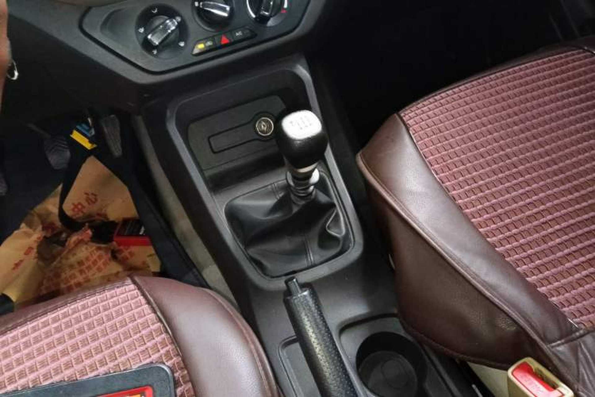 Used Wuling Hongguang 2019 1.5L S Standard Version China VI LAR Gear Lever
