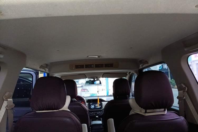 Used Wuling Hongguang 2019 1.5L S Standard Version China VI LAR Headliner