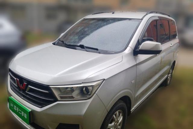 Used Wuling Hongguang 2019 1.5L S Comfort Edition China VI LAR