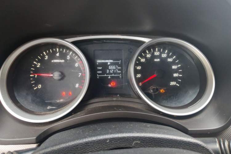 Used Wuling Hongguang 2019 1.5L S Comfort Edition China VI LAR Instrument Cluster