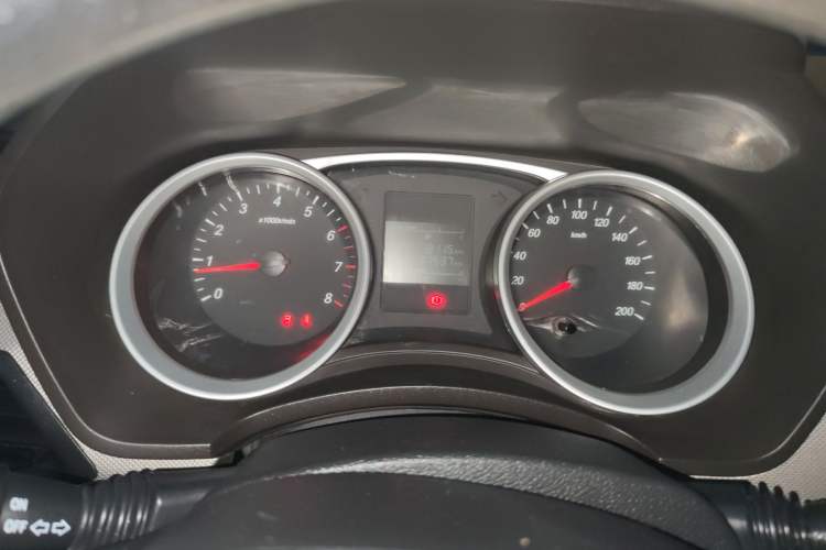 Used Wuling Hongguang 2019 1.5L S Comfort Edition China VI LAR Instrument Cluster