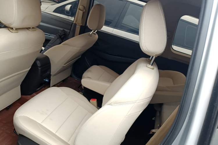 Used Wuling Hongguang 2019 1.5L S Standard Version China VI LAR Left Rear Seat