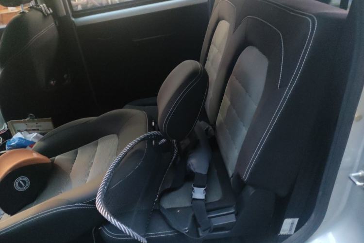 Used Wuling Hongguang 2019 1.5L S Base Version L2B Left Rear Seat
