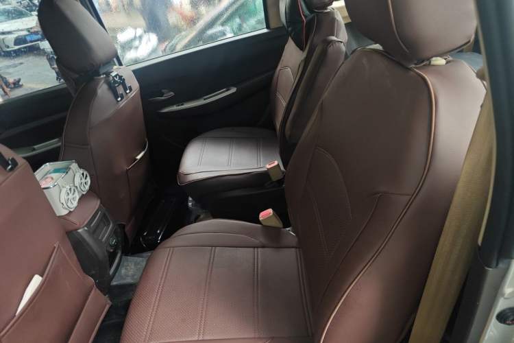Used Wuling Hongguang 2019 1.5L S Comfort Edition China VI LAR Left Rear Seat