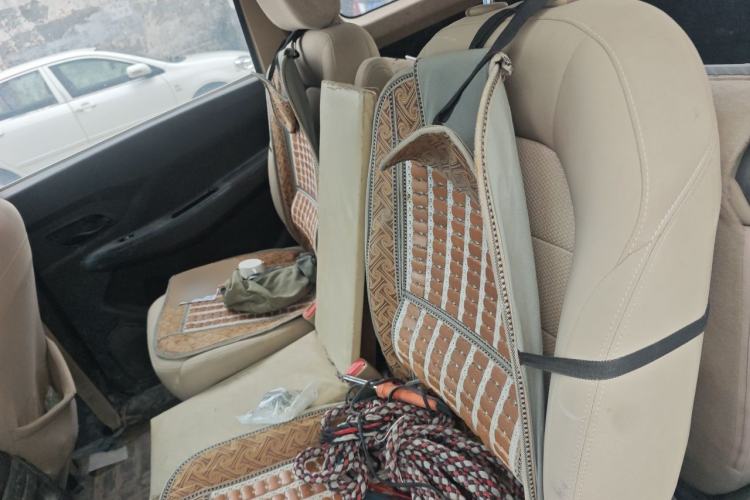Used Wuling Hongguang 2019 1.5L S Comfort Edition China VI LAR Left Rear Seat